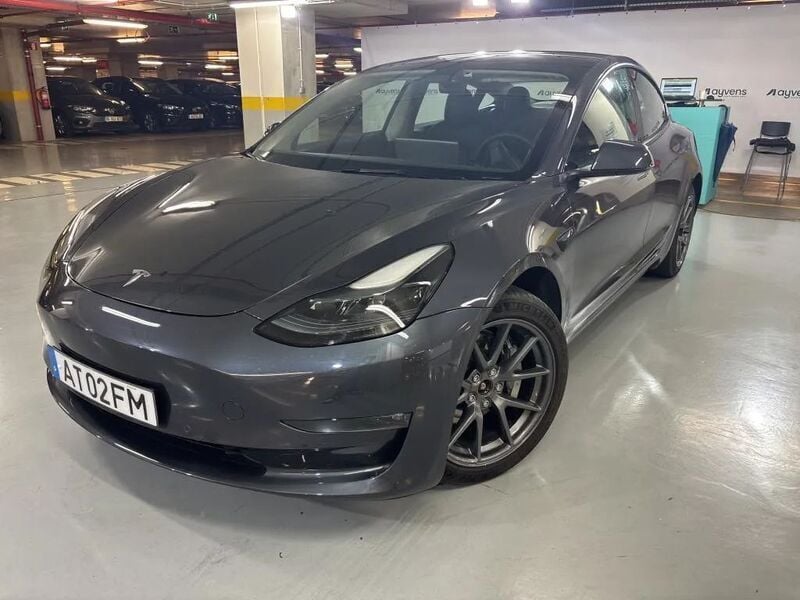 Cinza Usado 2022 Tesla Model 3 Long Range Sedan | € 33.400 (Bom preço) - Imagem 1/4