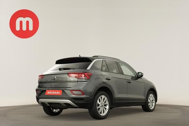 Usado VW T-Roc 110 HP (80 kW) 2023 SUV
