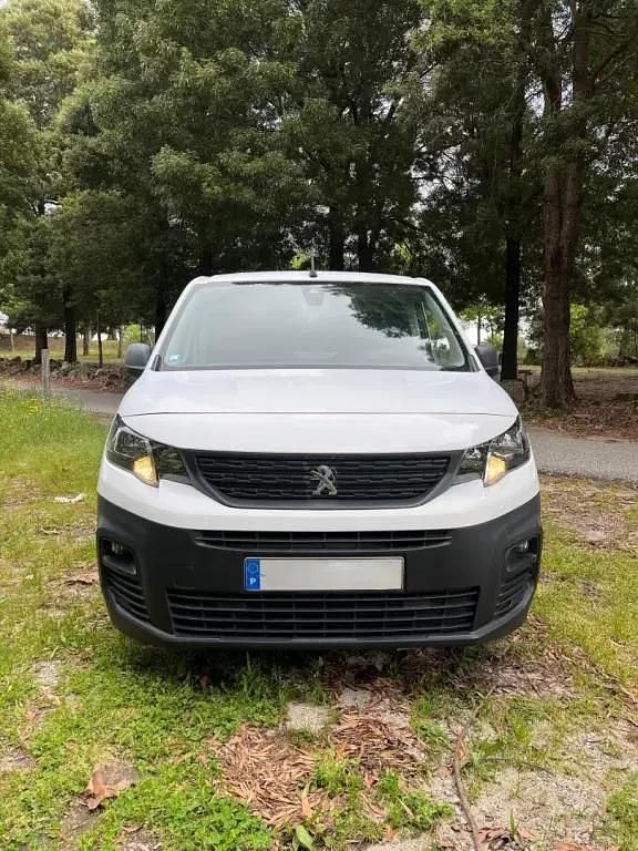 Usado Peugeot TePee 75 HP (55 kW) 2019 Branco Carrinha
