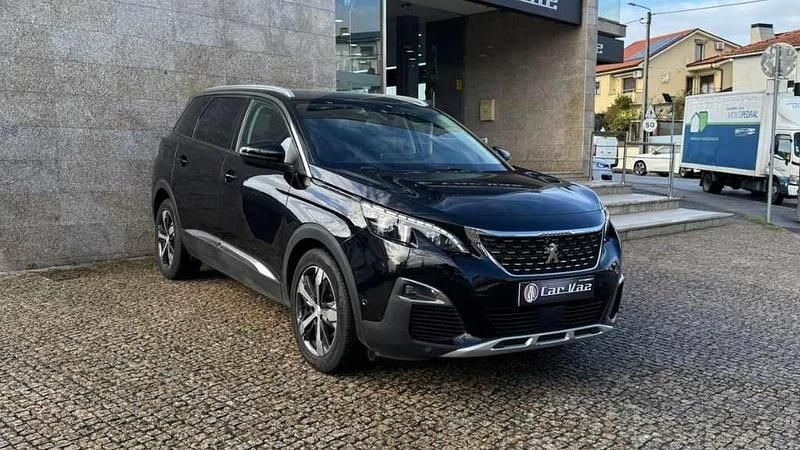 Usado Peugeot 5008 Allure 130 HP (95 kW) 2018 Preto Monovolume