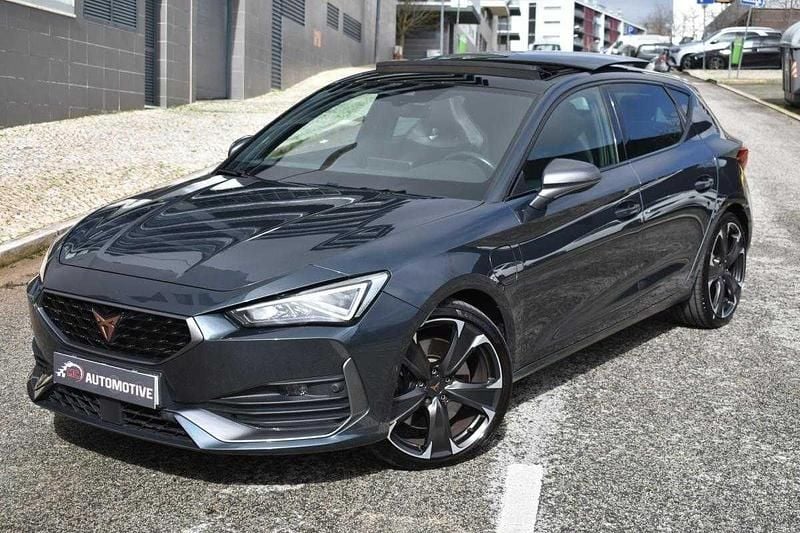 Usado Cupra Leon 245 HP (180 kW) 2021 Cinzento