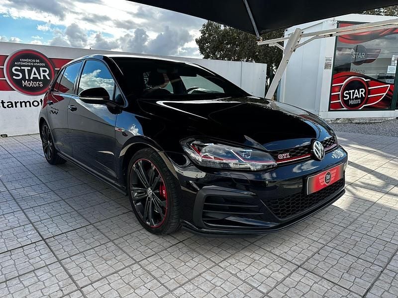 Preto Usado 2019 VW Golf VII GTI Citadino | € 29.750 (Preço justo) - Imagem 1/4