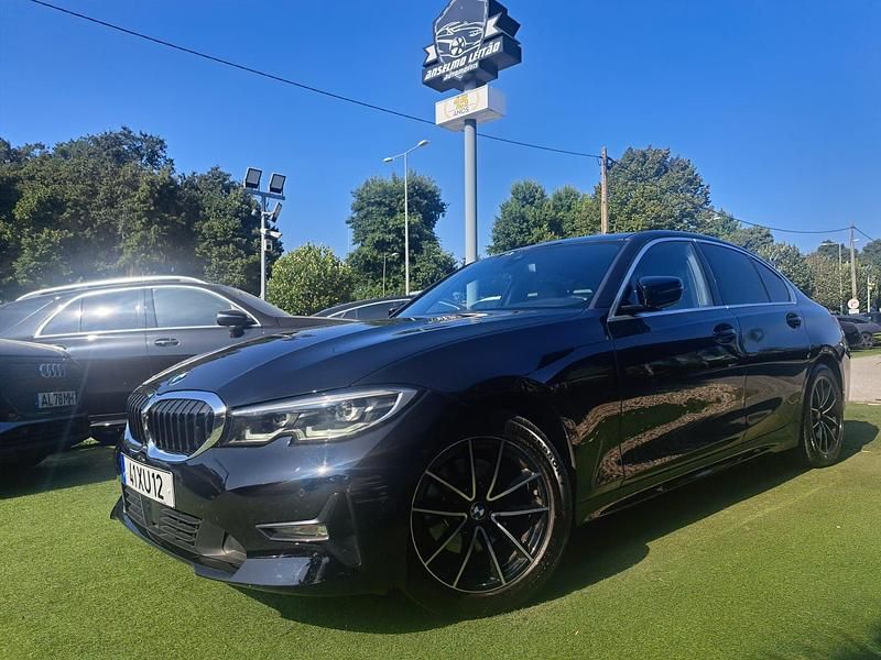 Preto Usado 2019 BMW 320 Sport Line Sedan | € 24.750 (Preço justo) - Imagem 1/4