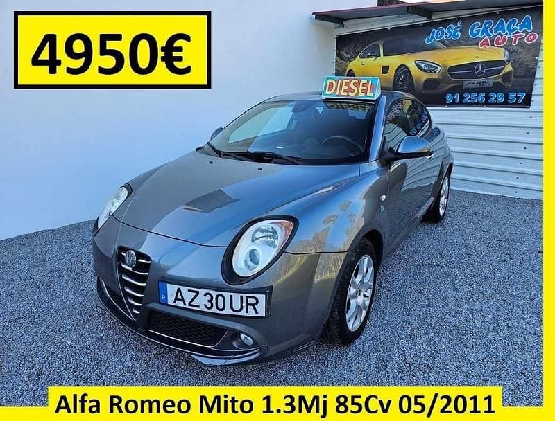 Usado Alfa Romeo MiTo 85 HP (62 kW) 2011 Cinzento Citadino
