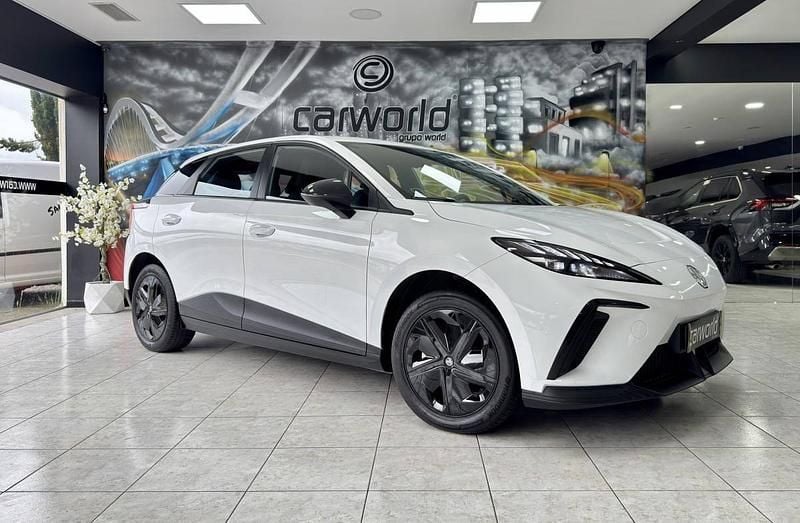 Branco Usado 2023 MG MG4 EV Citadino | € 22.999 (Preço elevado) - Imagem 1/4