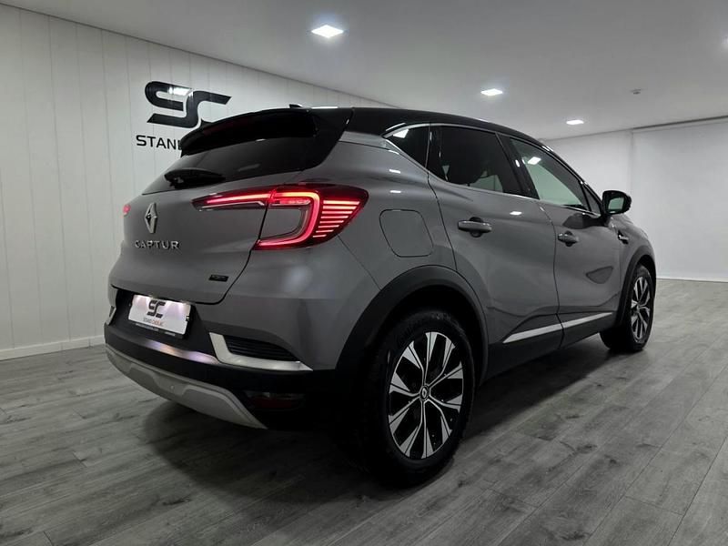 Usado Renault Captur Esprit Alpine 145 HP (106 kW) 2023 Cinza SUV