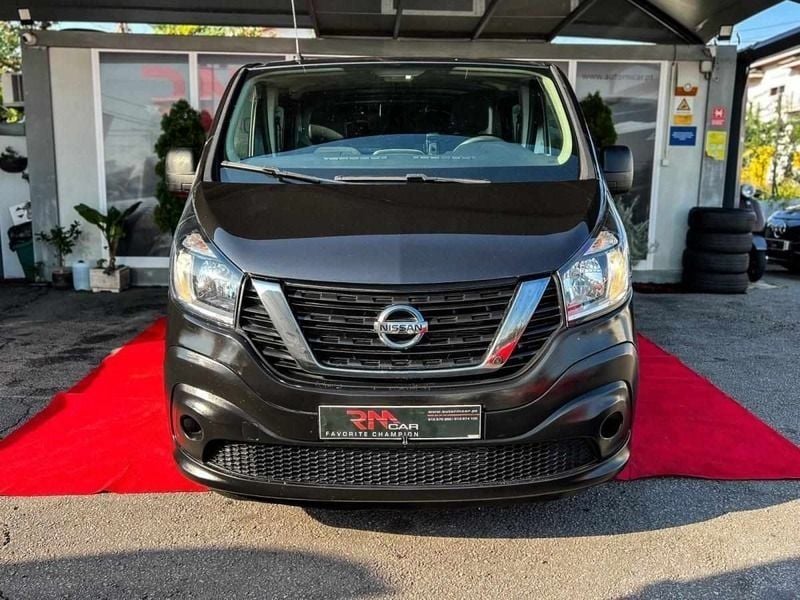 Preto Usado 2020 Nissan NV300 Comfort Van | € 19.750 - Imagem 1/4
