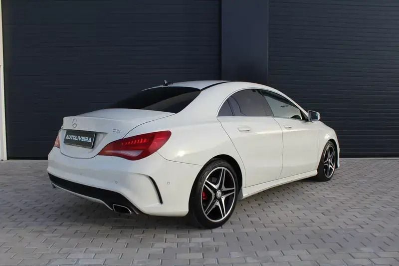 Usado Mercedes CLA220 AMG line 177 HP (130 kW) 2014 Branco Sedan