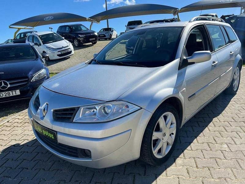 Cinzento Usado 2006 Renault Mégane II Carrinha | € 7.990 - Imagem 1/4