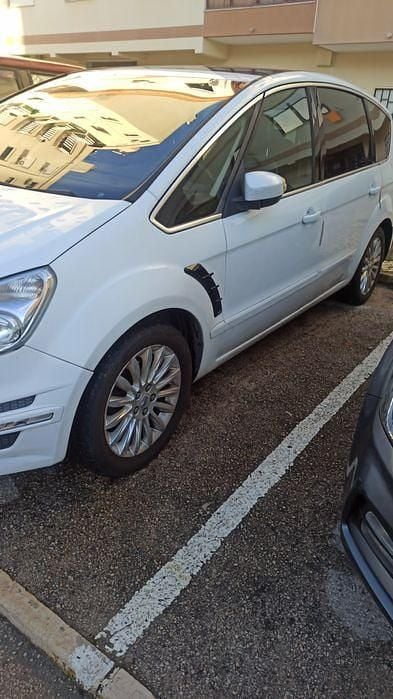Usado Ford S-MAX Titanium 170 HP (125 kW) 2011 Monovolume