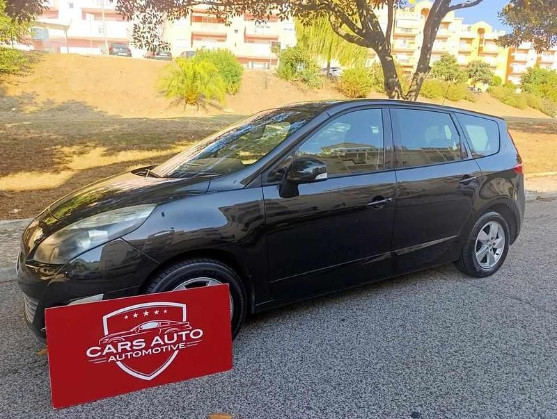 Preto Usado 2010 Renault Grand Scénic III Monovolume | € 8.890 (Preço justo) - Imagem 1/4
