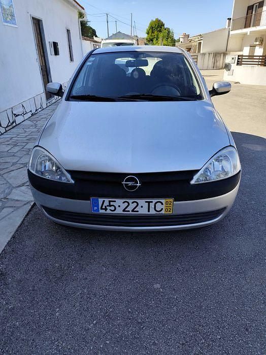 Usado 2002 Opel Corsa Sedan | € 2.500 (Preço elevado) - Imagem 1/4