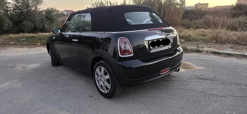 Usado Mini Cooper Cabriolet 122 HP (89 kW) 2009 Preto Cabrios
