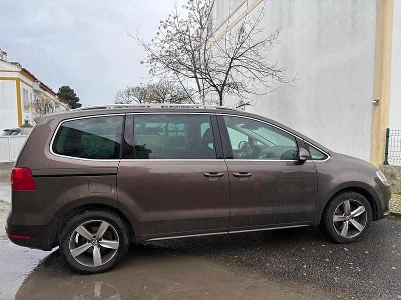Usado VW Sharan 140 HP (102 kW) 2011 Outra Monovolume