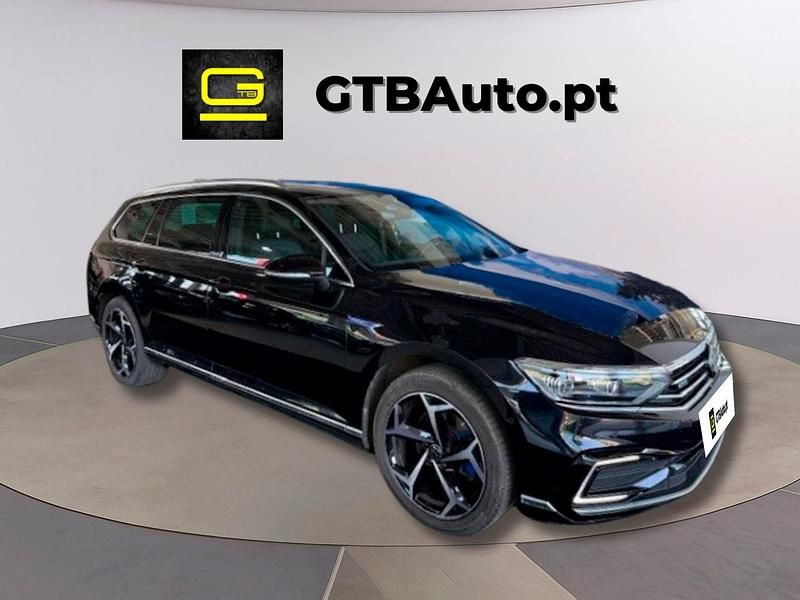 Preto Usado 2022 VW Passat Sport Carrinha | € 34.499 - Imagem 1/4