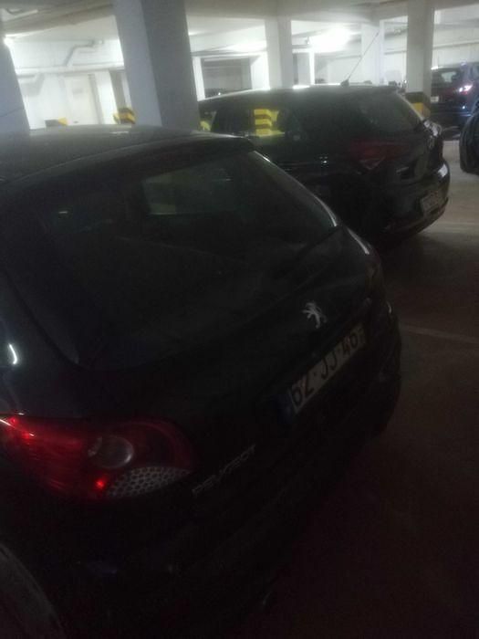 Usado 2010 Peugeot 206+ Citadino | € 3.200 - Imagem 1/3