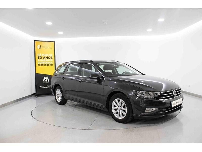 Cinza Usado 2019 VW Passat Business Carrinha | € 23.480 (Preço elevado) - Imagem 1/4