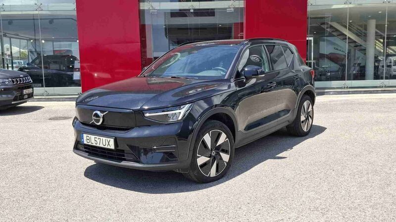 Preto Usado 2024 Volvo EX40 Plus SUV | € 46.990 - Imagem 1/4