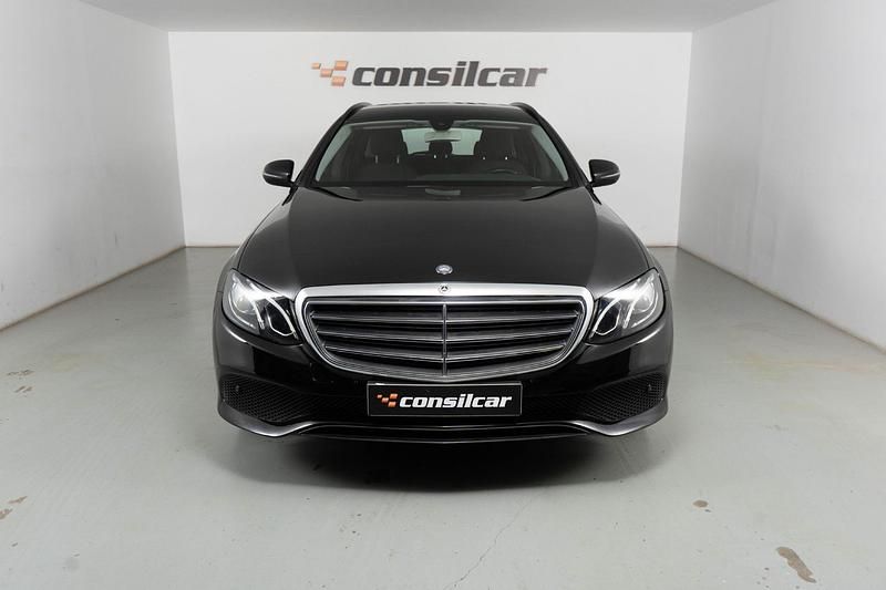 Preto Usado 2019 Mercedes E300 Avantgarde Carrinha | € 25.980 (Super Preço) - Imagem 1/4
