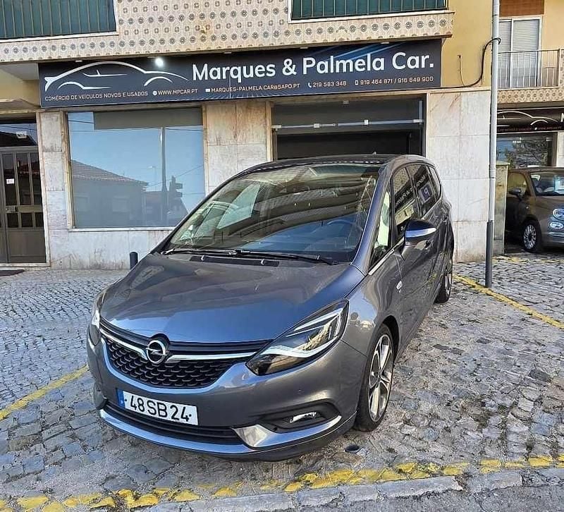 Cinza Usado 2016 Opel Zafira OPC Monovolume | € 18.250 - Imagem 1/4