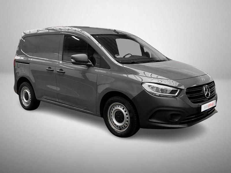 Cinza Usado 2022 Mercedes Citan 110 | € 19.990 - Imagem 1/4
