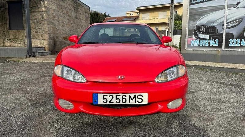 Usado Hyundai Coupé 116 HP (85 kW) 1999 Vermelho Coupé