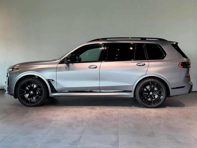 Usado BMW X7 530 HP (389 kW) 2023 Cinzento SUV