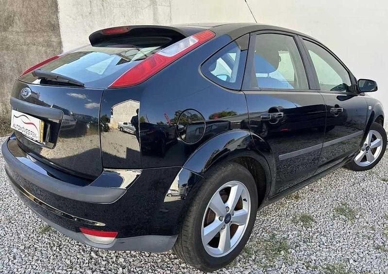 Usado Ford Focus 80 HP (58 kW) 2006 Preto Citadino