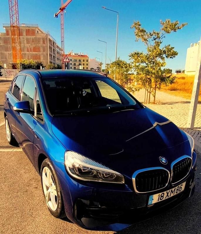 Azul Usado 2019 BMW 216 Active Tourer Monovolume | € 18.500 (Bom preço) - Imagem 1/4