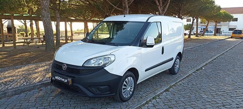 Branco Usado 2018 Fiat Doblò Easy Monovolume | € 8.450 (Super Preço) - Imagem 1/4