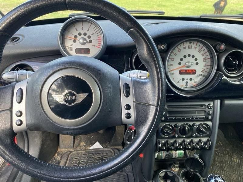 Usado 2006 Mini Cooper Seven Citadino | € 3.500 - Imagem 1/4