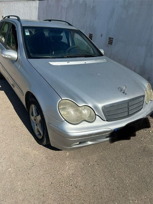 Usado 2001 Mercedes C220 Sedan | € 3.450 - Imagem 1/4