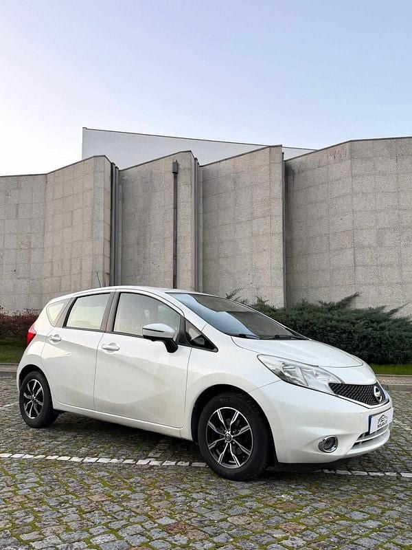 Usado Nissan Note 90 HP (66 kW) 2013 Branco Citadino