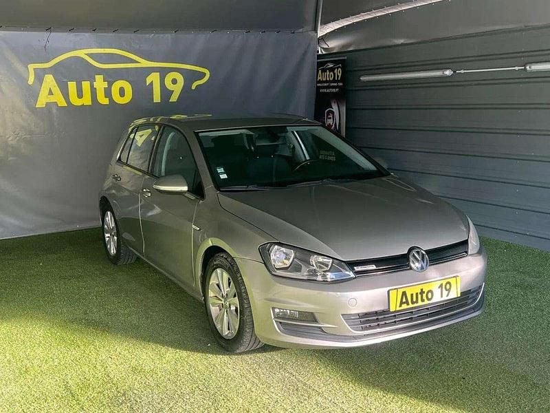 Usado VW Golf VII 110 HP (80 kW) 2016 Cinzento