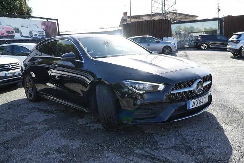 Usado Mercedes CLA180 Shooting Brake AMG line 116 HP (85 kW) 2023 Preto Carrinha