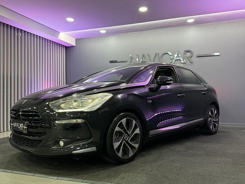 Usado Citroën DS5 Sport Chic 200 HP (147 kW) 2013 Preto Citadino