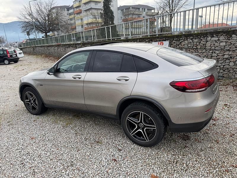 Usado Mercedes GLC300 320 HP (235 kW) 2020 Cinza Coupé