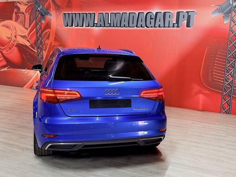 Usado Audi A3 e-tron S-Line 204 HP (150 kW) 2020 Azul Citadino