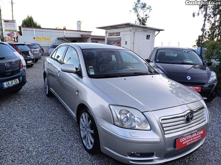 Cinza Usado 2003 Toyota Avensis Sedan | € 4.399 (Bom preço) - Imagem 1/1
