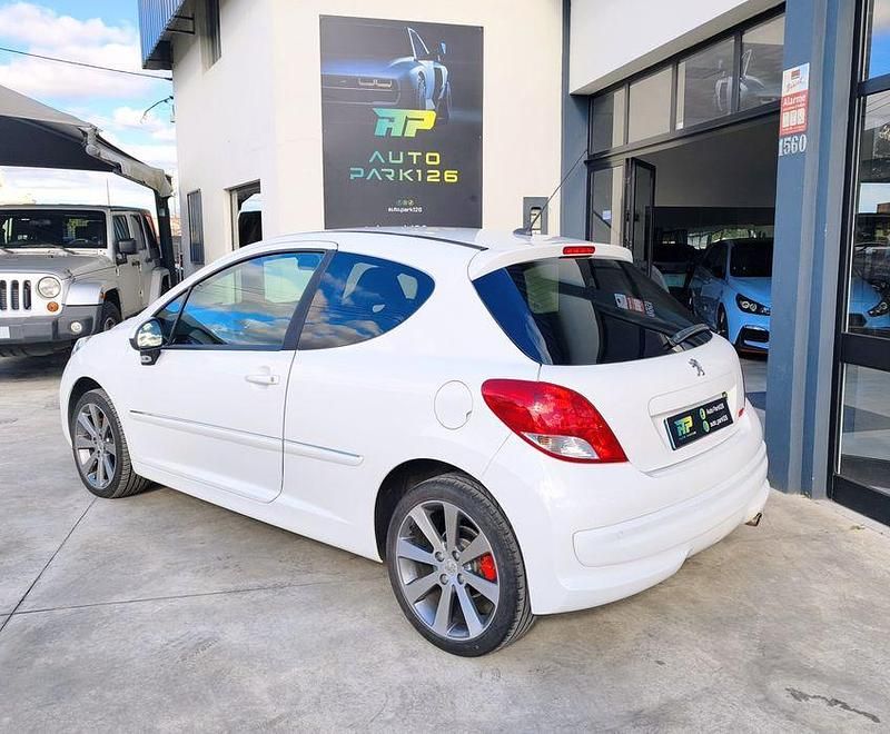 Usado Peugeot 207 GTi 156 HP (114 kW) 2010