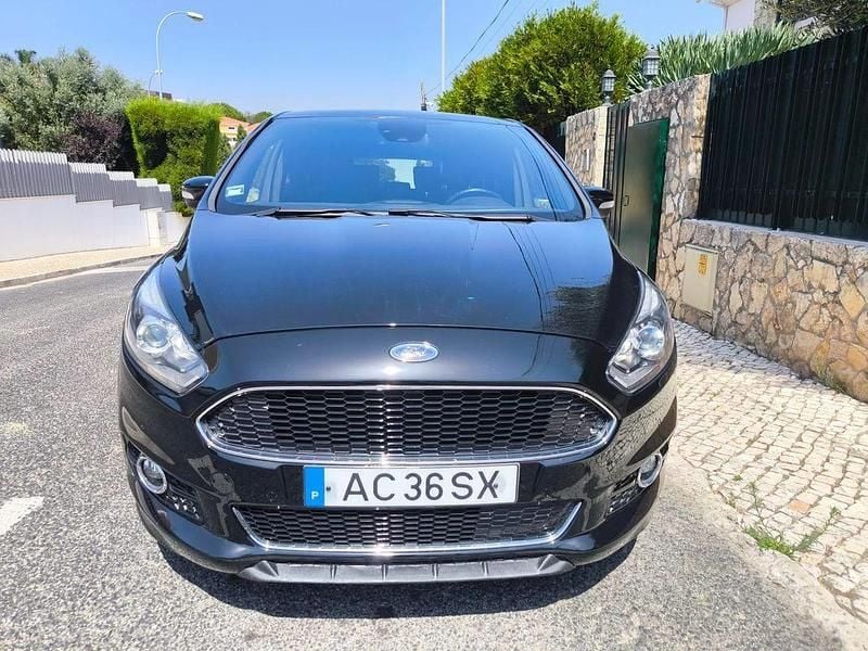 Usado Ford S-MAX ST-Line 150 HP (110 kW) 2019 Preto Monovolume