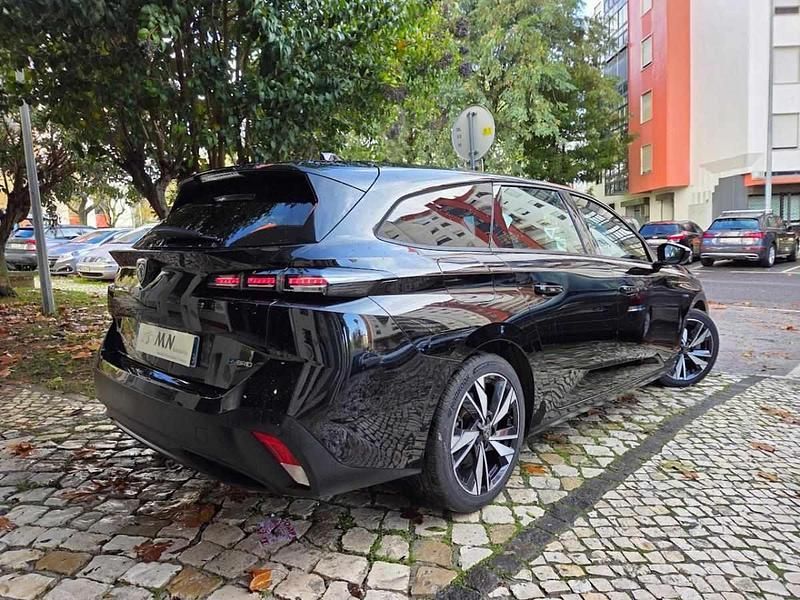 Usado Peugeot 308 SW Active 181 HP (133 kW) 2023 Preto Carrinha