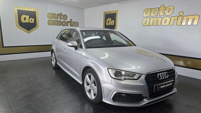 Cinza Usado 2015 Audi A3 S-Line Sedan | € 19.850 (Preço justo) - Imagem 1/4