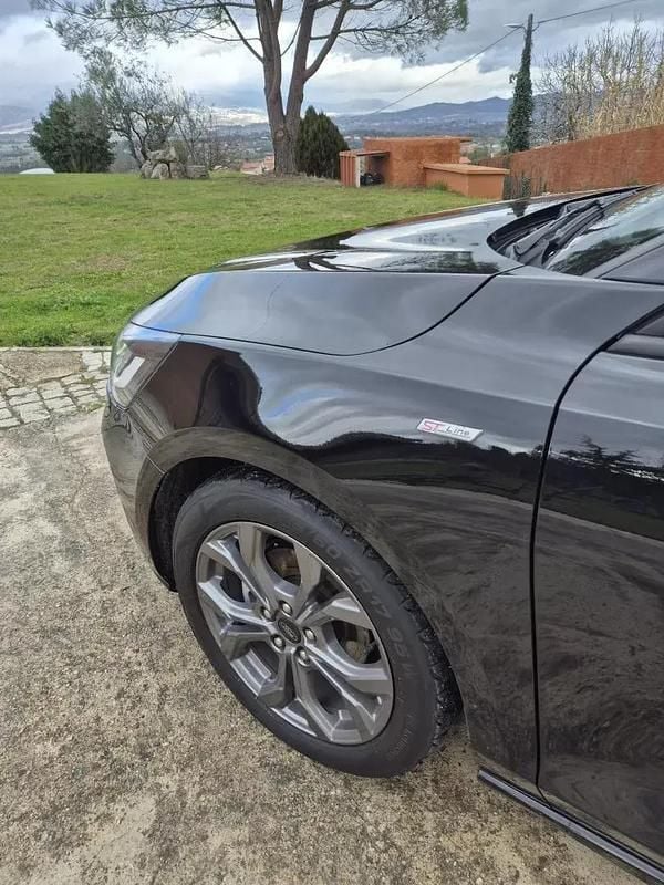 Usado Ford Focus ST-Line 125 HP (91 kW) 2022 Preto Carrinha