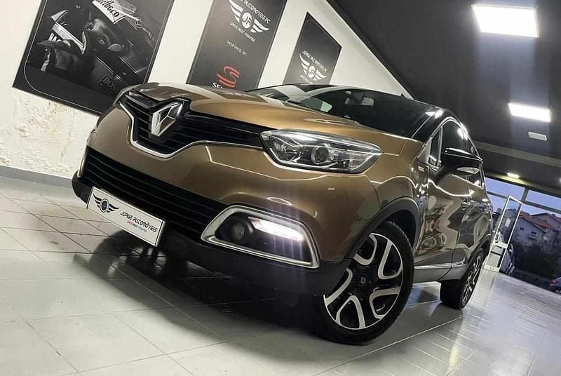 Usado Renault Captur 110 HP (80 kW) 2015 Outra SUV