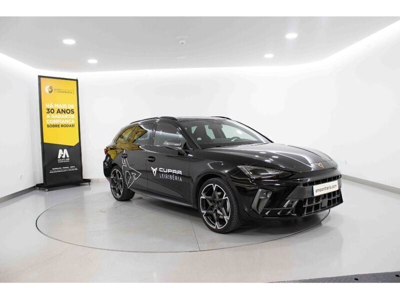 Preto Usado 2024 Cupra Leon | € 44.480 - Imagem 1/4