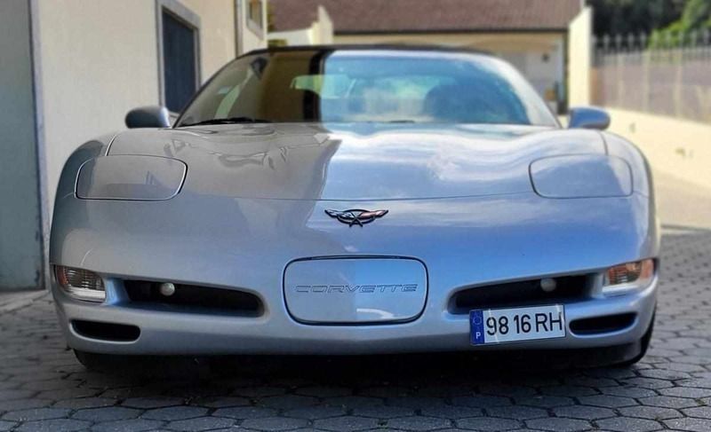 Cinzento Usado 1999 Chevrolet Corvette C5 Cabrios | € 45.000 - Imagem 1/4