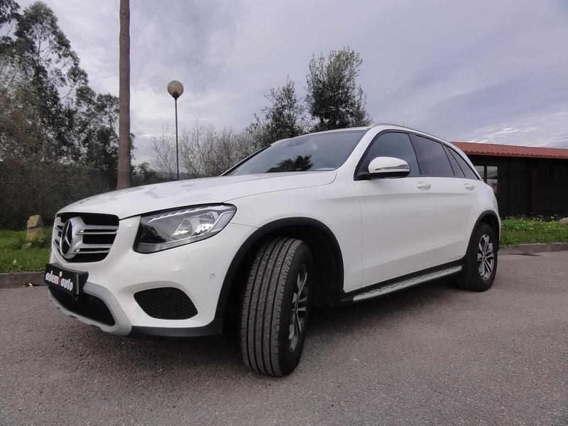 Branco Usado 2018 Mercedes GLC220 Citadino | € 29.500 (Preço elevado) - Imagem 1/4