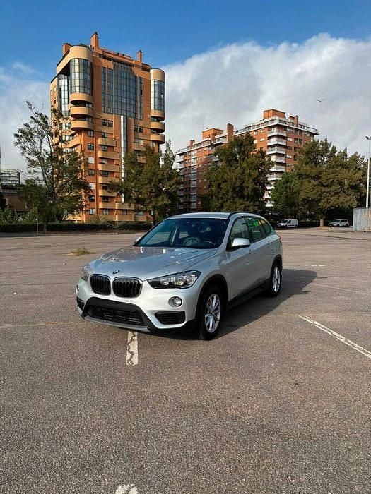 Usado 2018 BMW X1 Advantage SUV | € 22.450 - Imagem 1/4