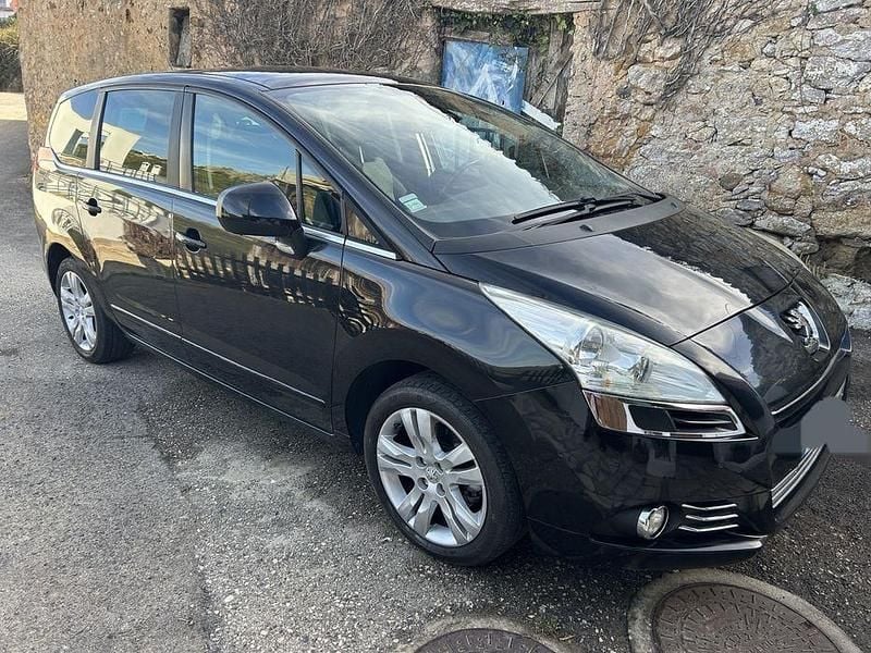 Usado 2010 Peugeot 5008 Monovolume | € 7.500 (Bom preço) - Imagem 1/4